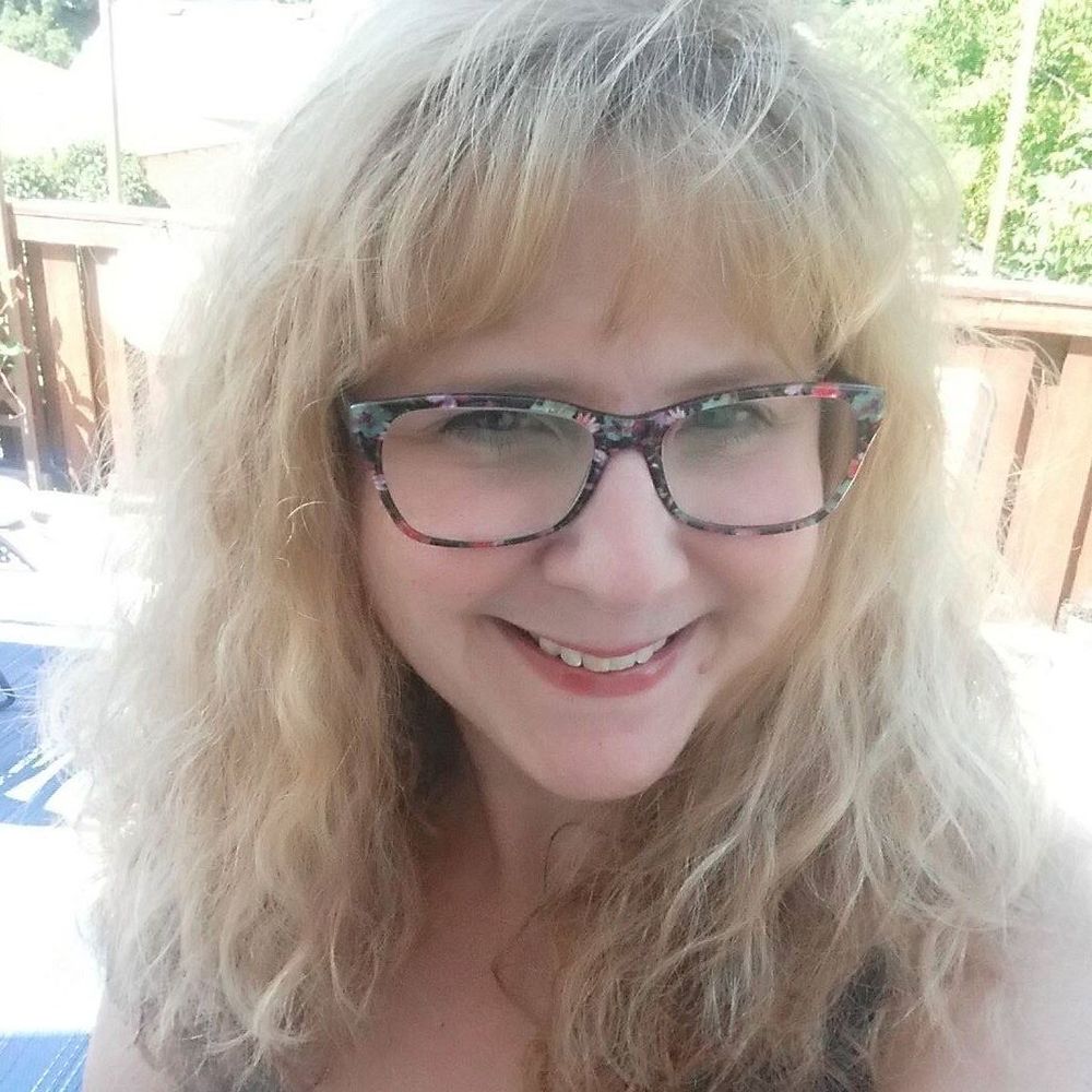 Meet your Posher, Lynn